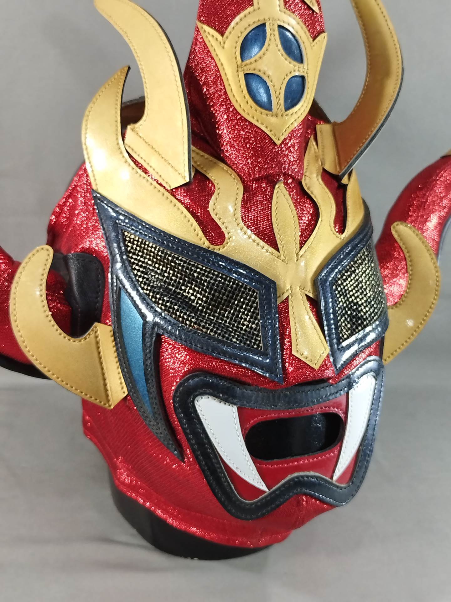 獣神サンダーライガー