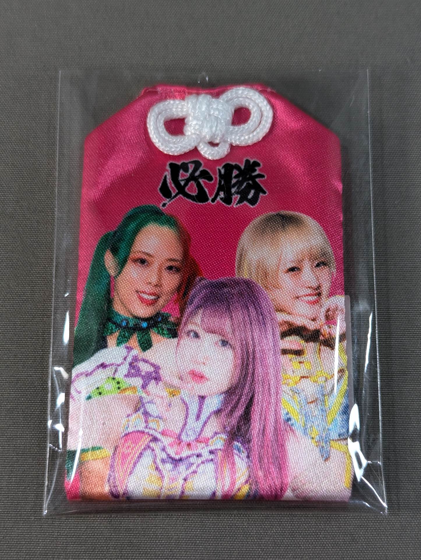 COSMIC ANGELS 必勝お守り
