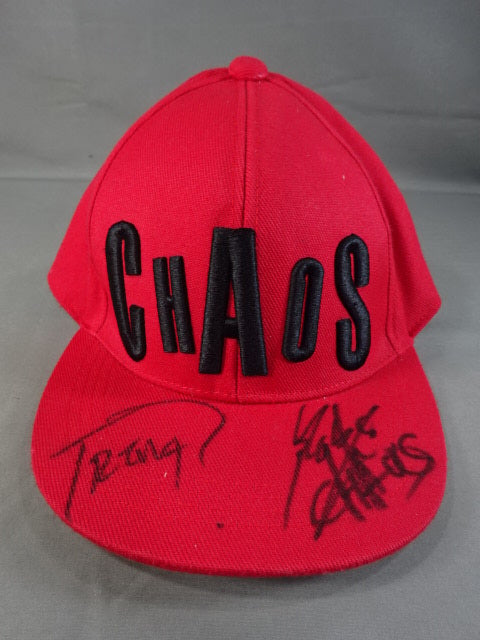 ★後藤洋央紀&バレッタ 直筆サイン入り★ CHAOS フラットブリムキャップ(レッド×ブラック)