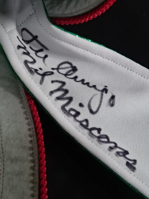Mil Mascaras