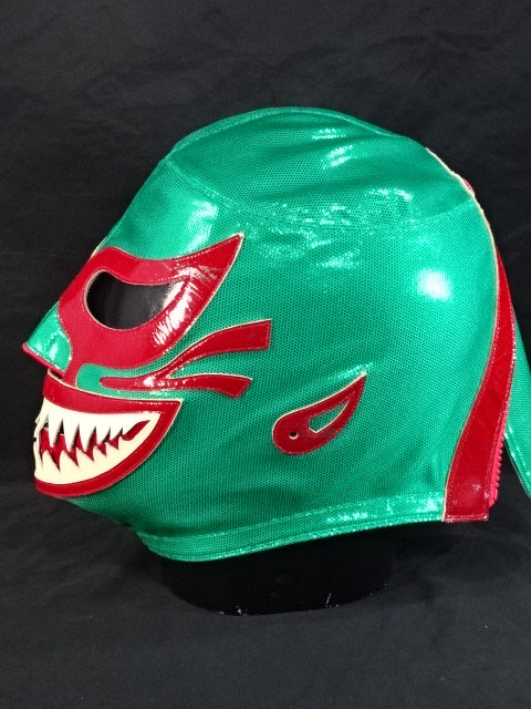 Mil Mascaras