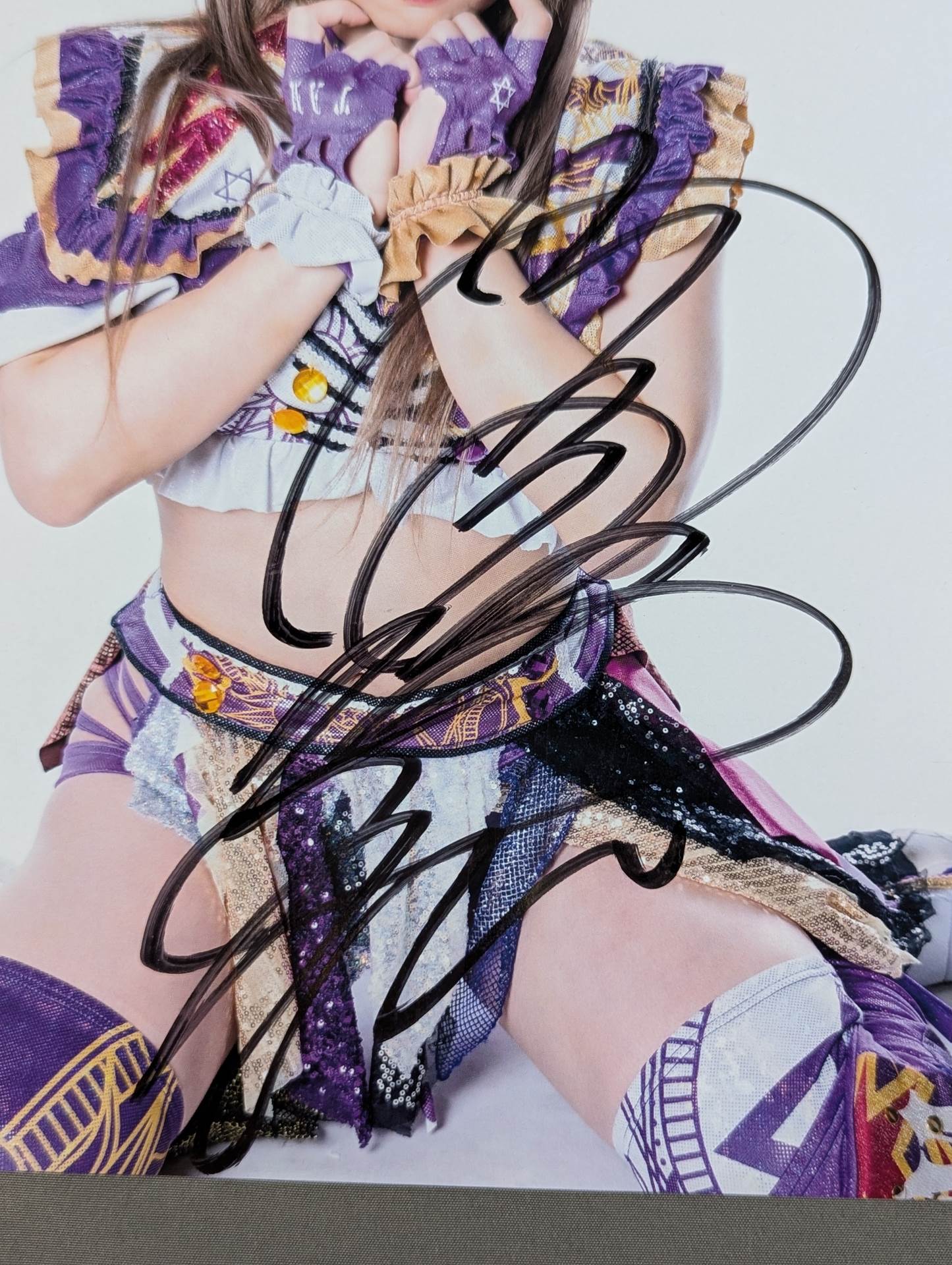 中野たむ 直筆サイン入り スターダムポートレート(R-7)
