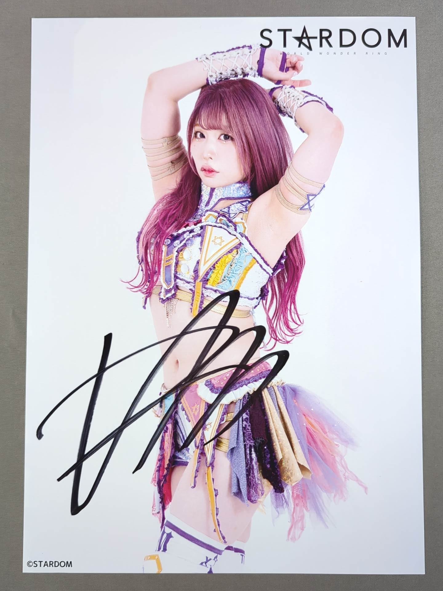 中野たむ 直筆サイン入り スターダムポートレート(T-1)