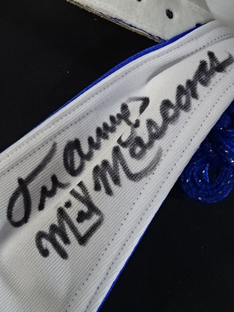 Mil Mascaras