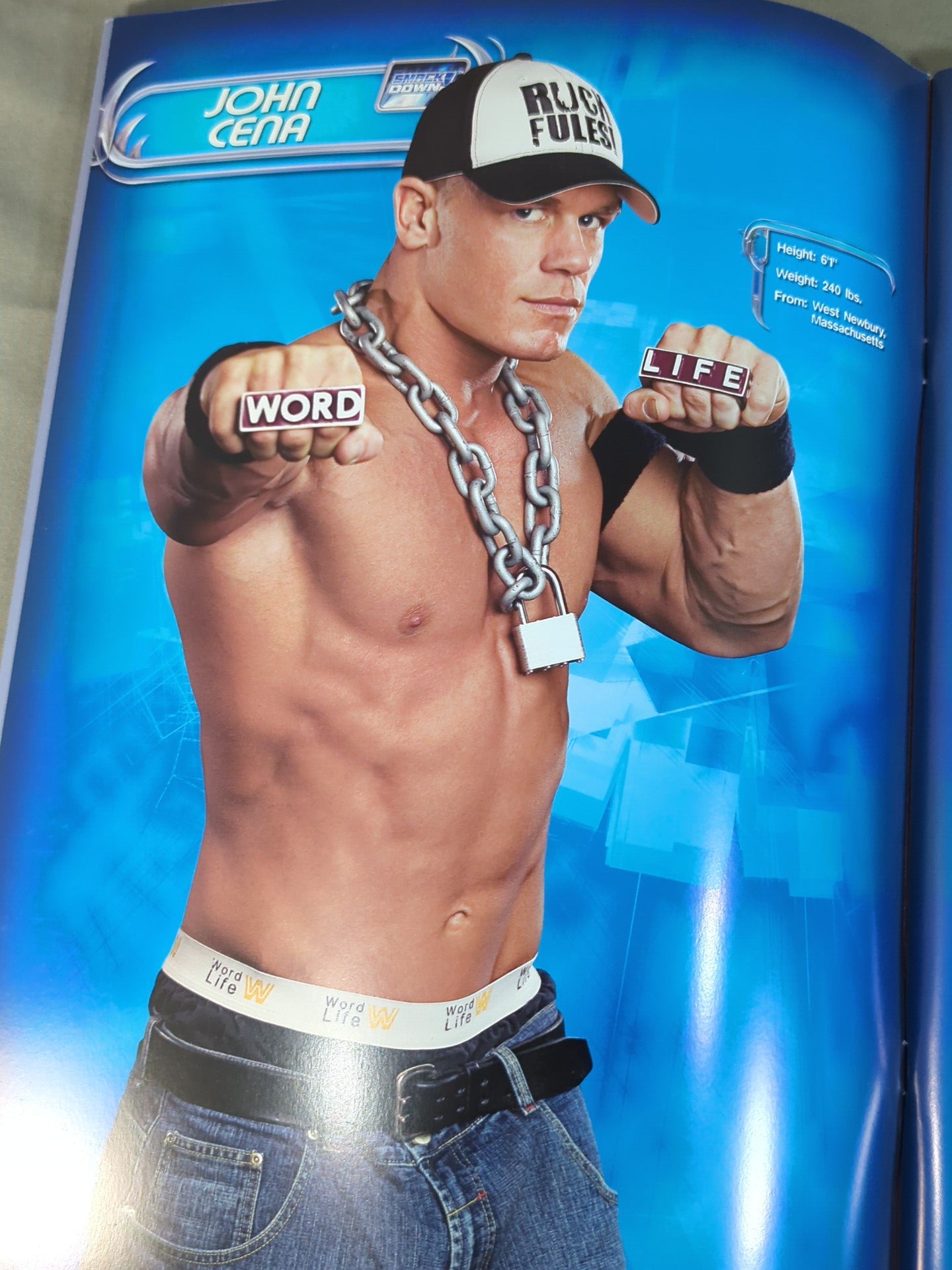 WWE SUPERSHOW OFFICIAL SOUVENIR PROGRAM 2005