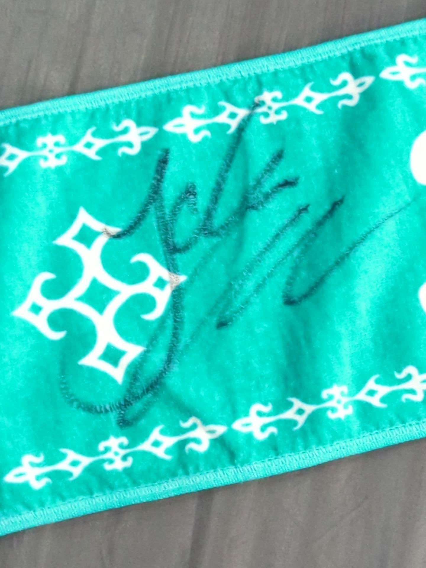 【hand signed autograph】 Jake Lee's "Jake it easy!" Muffler Towel