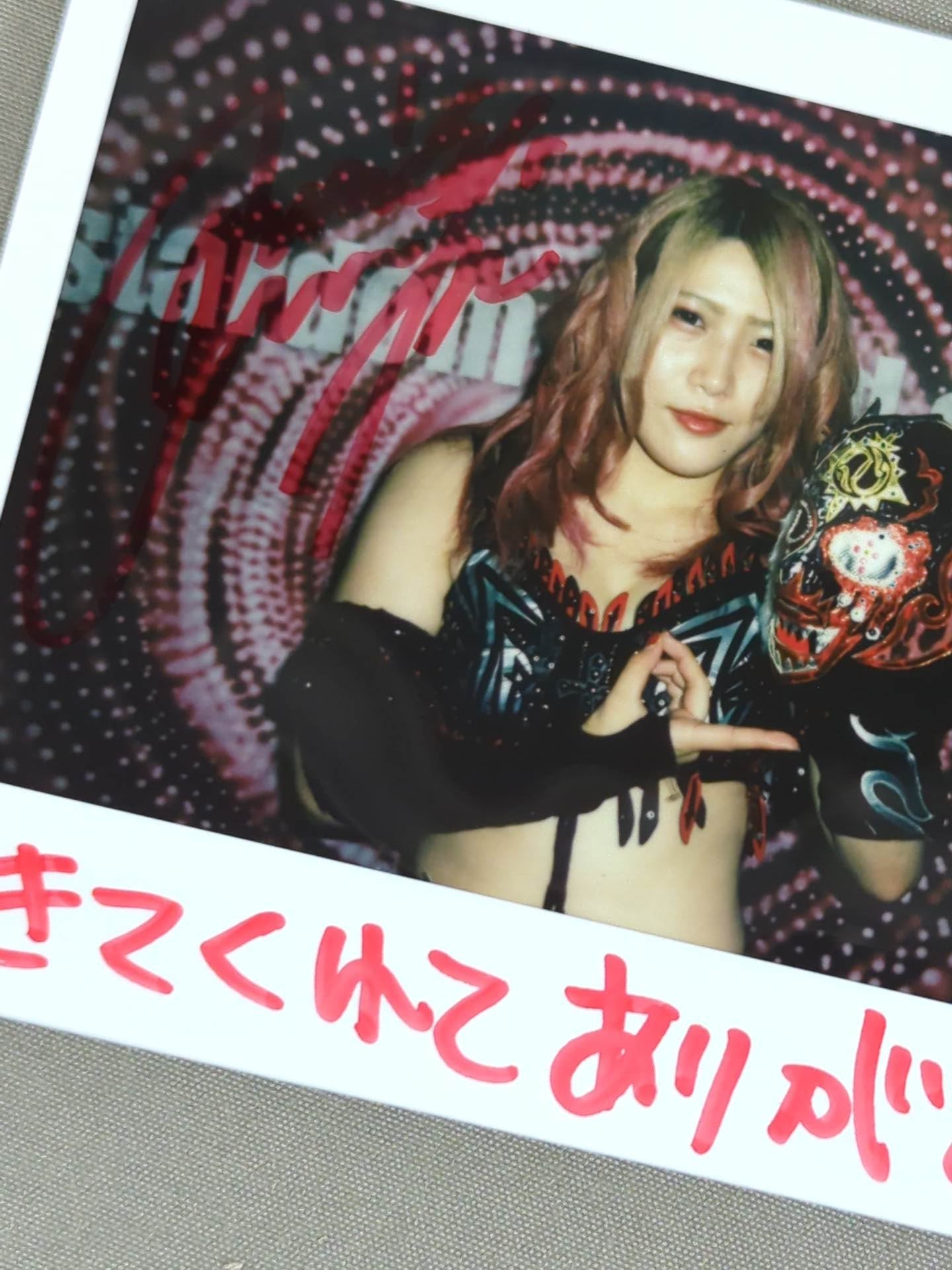 林下詩美 直筆サイン入り チェキ(B-3)