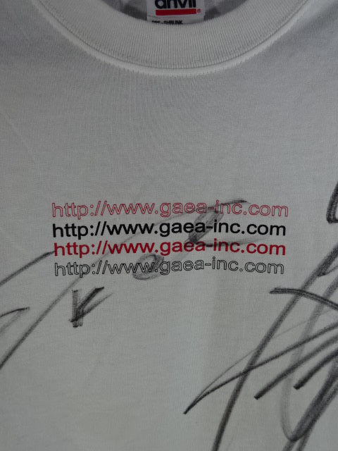[2 fighters hand signed autograph GAEA http://www.gaea-inc.com T-shirt