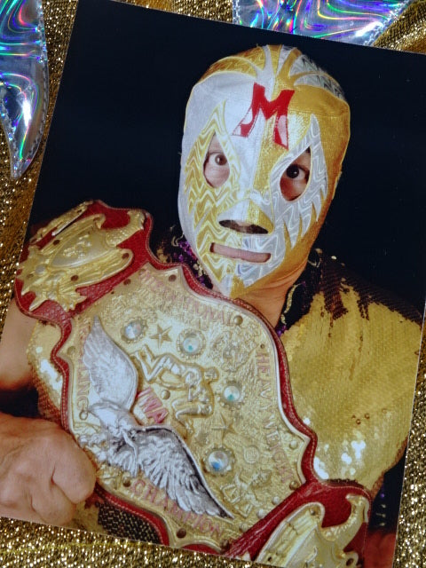 Mil Mascaras