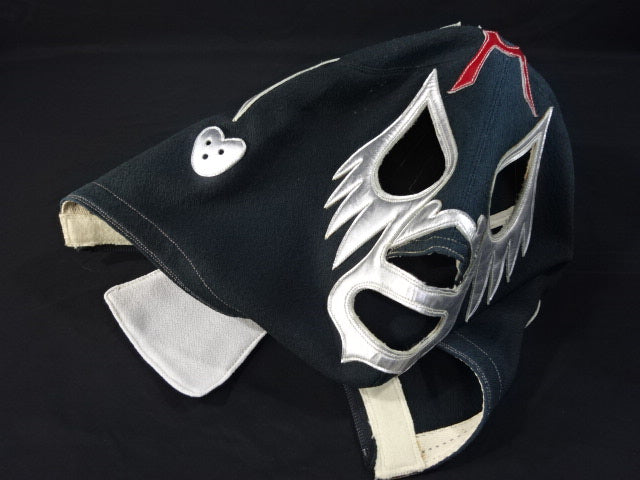 Mil Mascaras