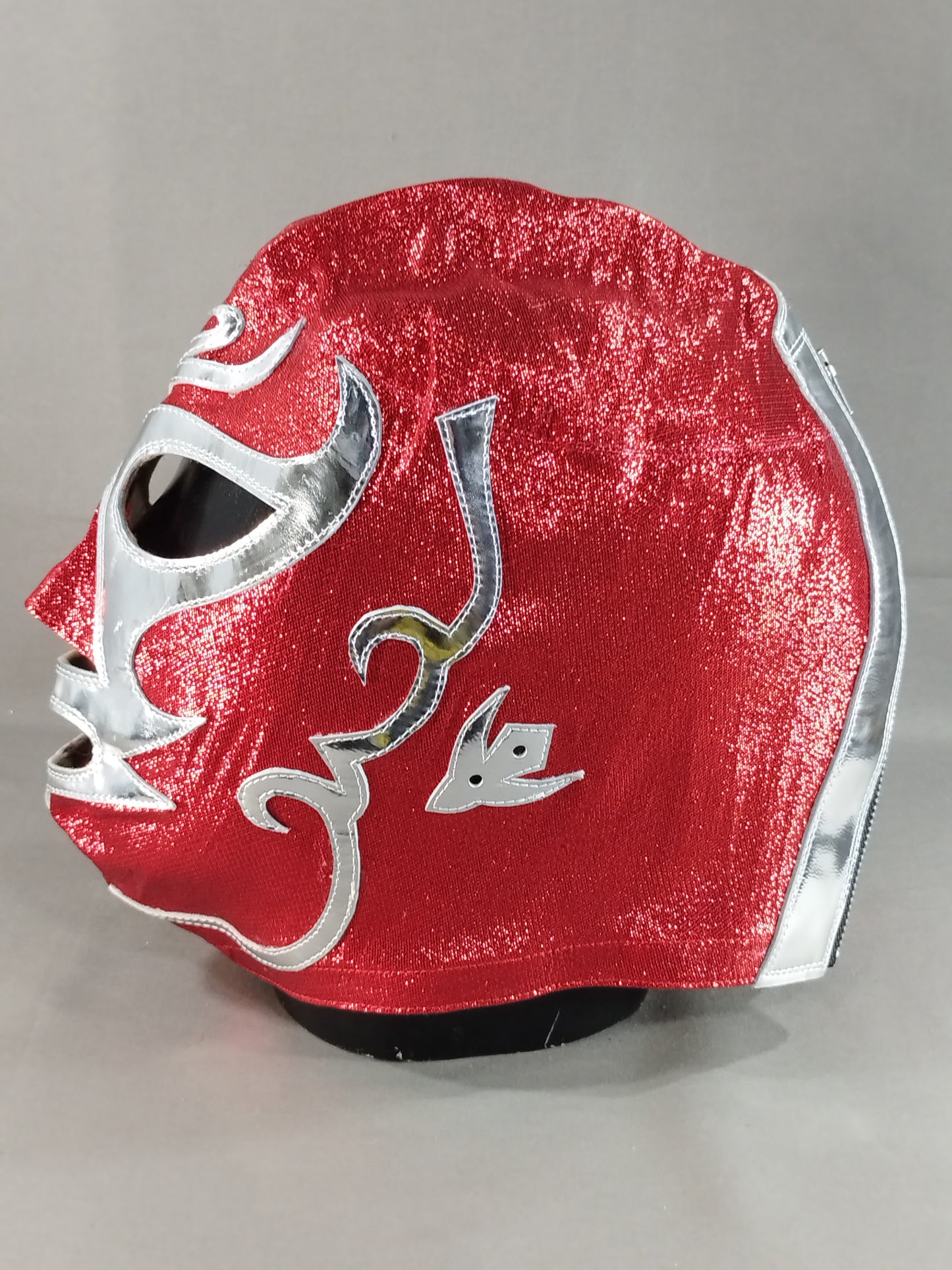 Mil Mascaras