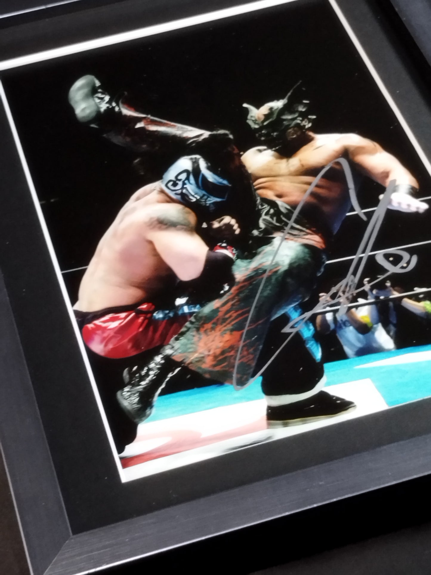 ★ Shining Wizard ★ Great Muta Hand signed autograph photo frame