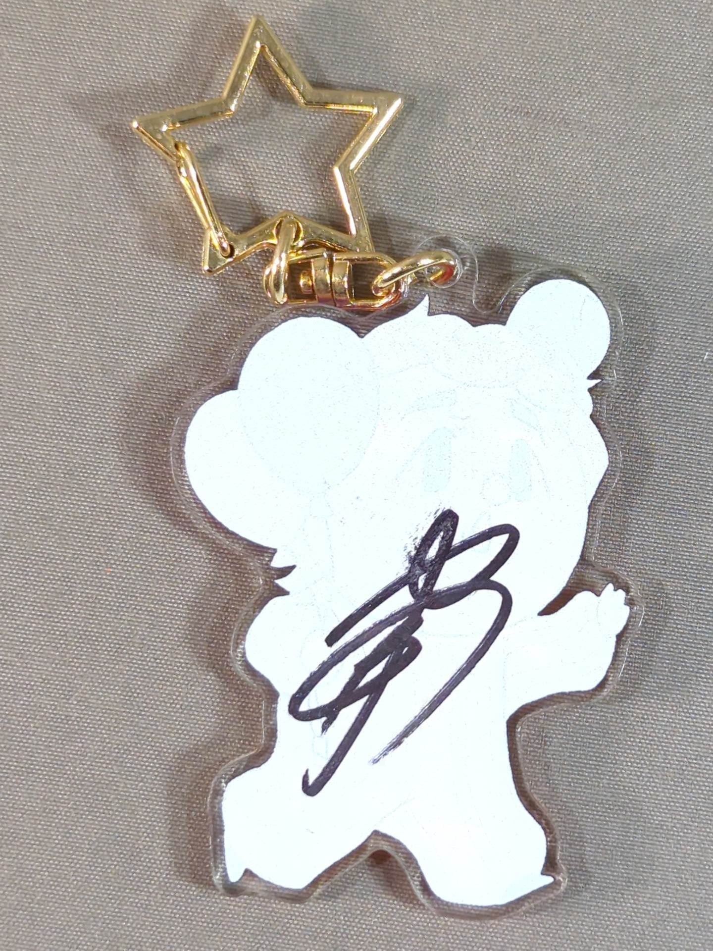 【hand signed autograph】 Yasufumi Nakanoue Circus Acrylic Keychain
