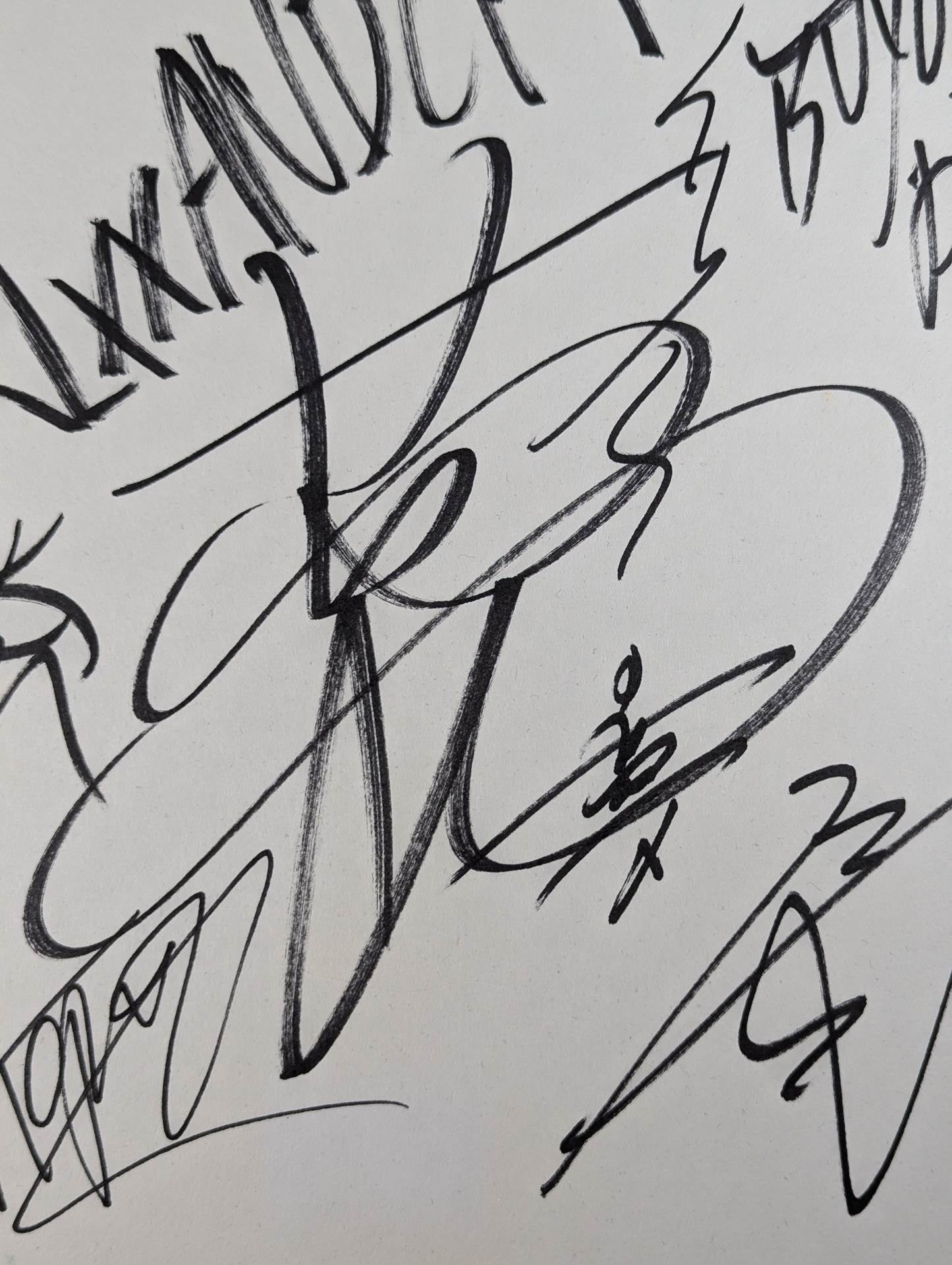 大仁田厚 with KIxx AND CRY メンバー4名サイン寄せ書き