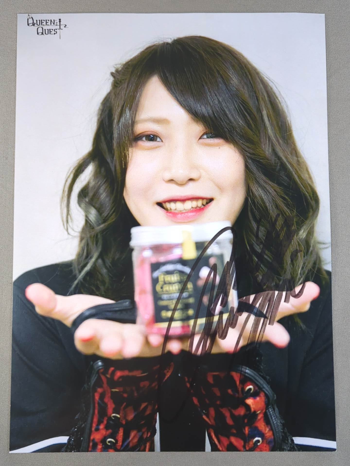 林下詩美 直筆サイン入り ポートレート① – 闘道館