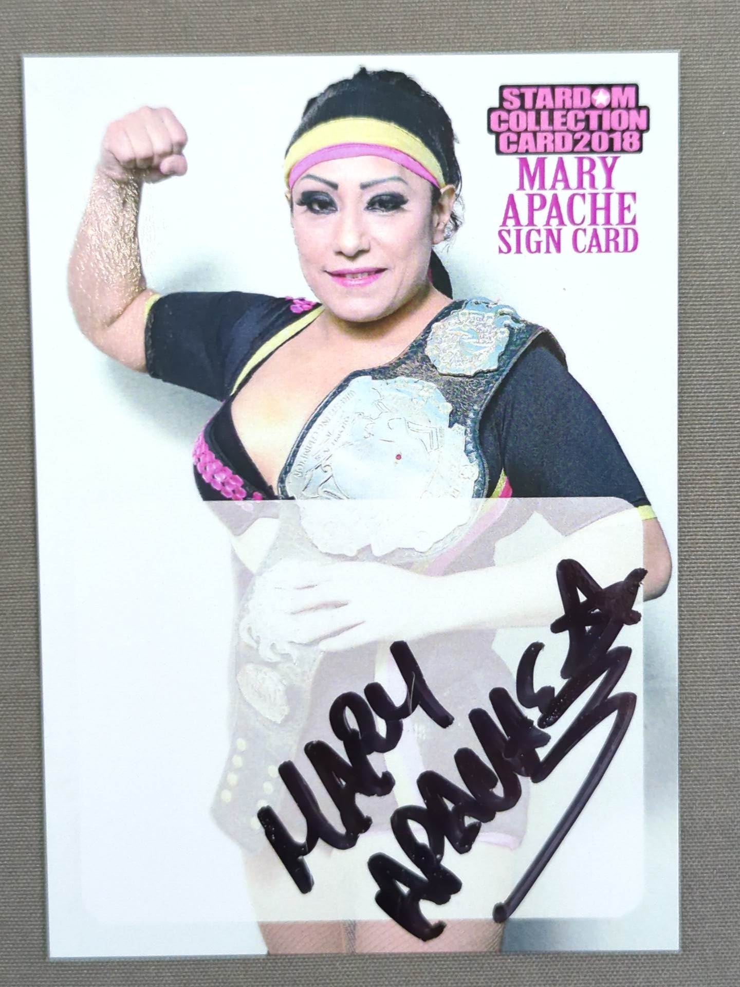 2018 STARDOM COLLECTION CARD マリー・アバッチェ 公式サインカード