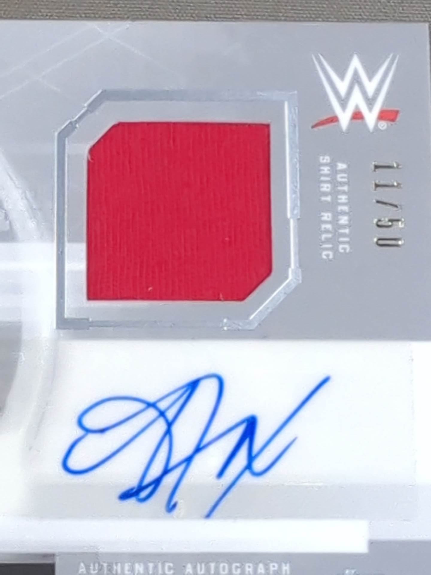 2017 WWE topps Alicia Fox Official Autograph & Relic Card