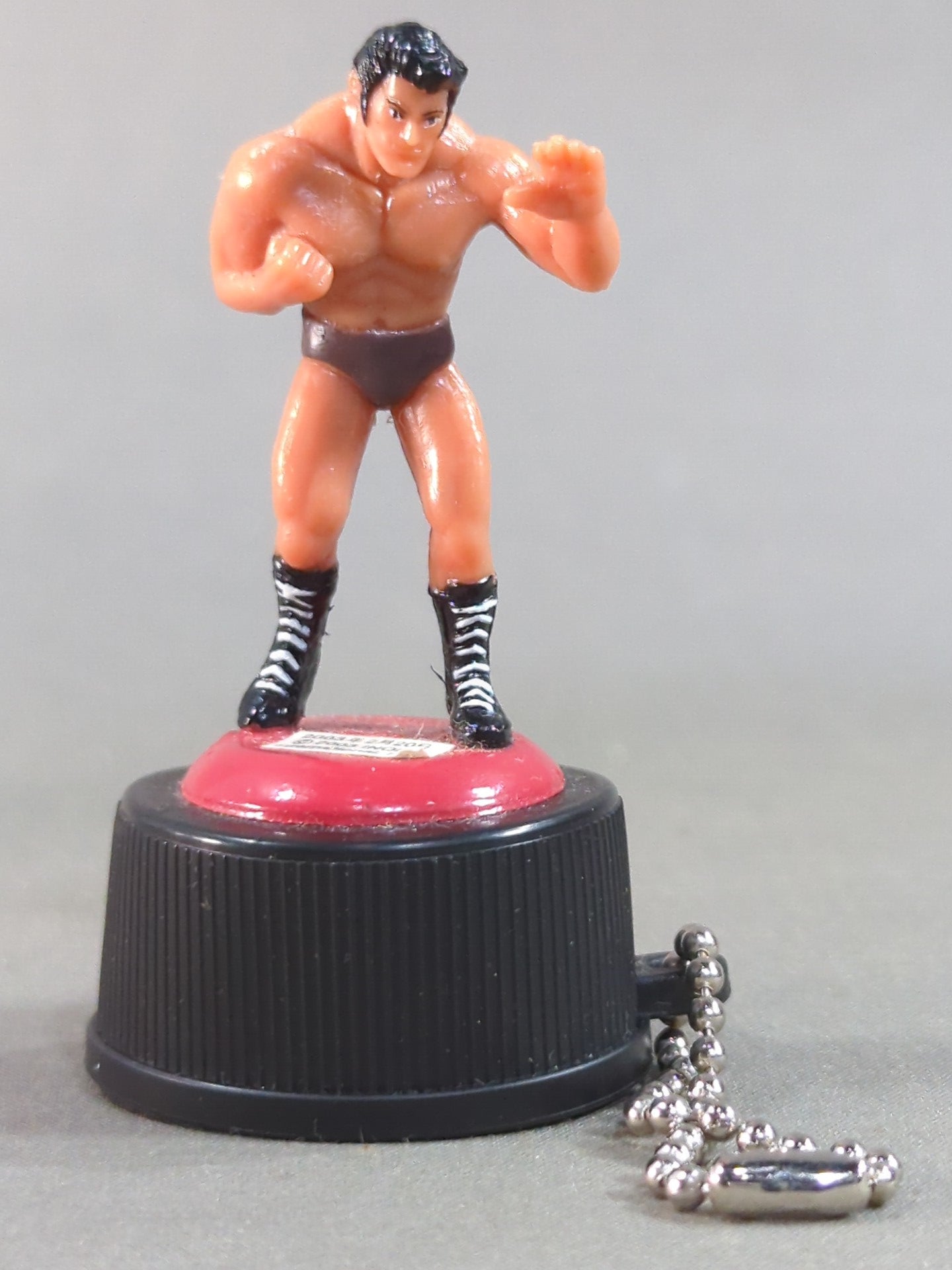 Antonio Inoki Bottle Cap Figure Keychain