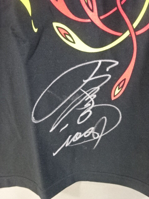【hand signed autograph】 Naomichi Marufuji T-shirts(1)
