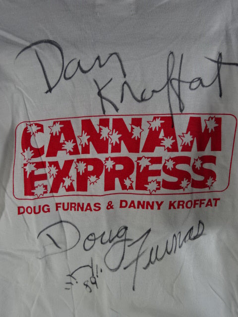 【2 hand signed autographs 】Gangnam Express T-shirt