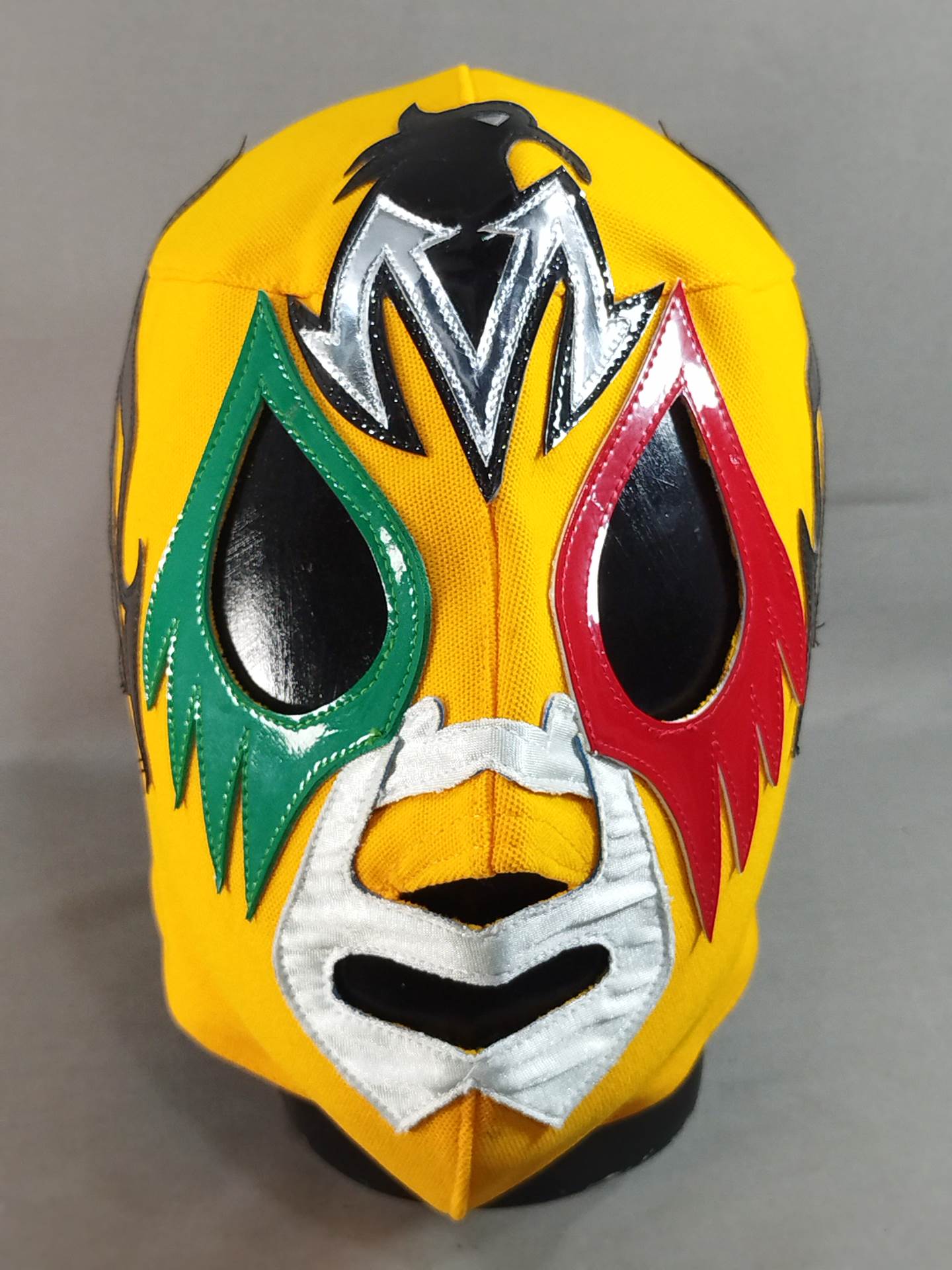Mil Mascaras