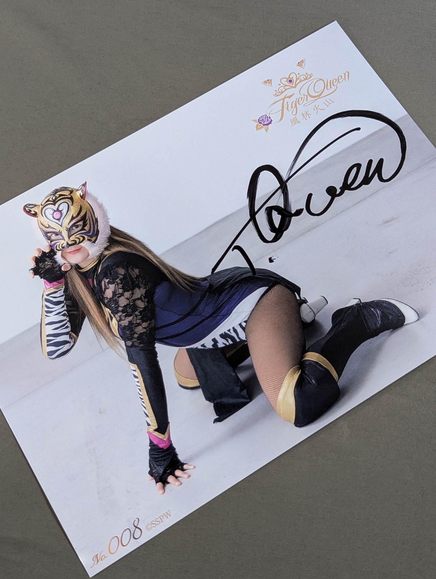 女子プロレス タイガークイーン3Dフィギュア■本人直筆サイン入り/限定物 CASTEM×CONVICT 女子プロレスラー 3Dフィギュア タイガー