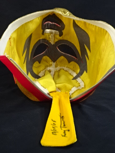 ★ Fray Tormenta Mil Mascaras Church visit worn by him !! ★