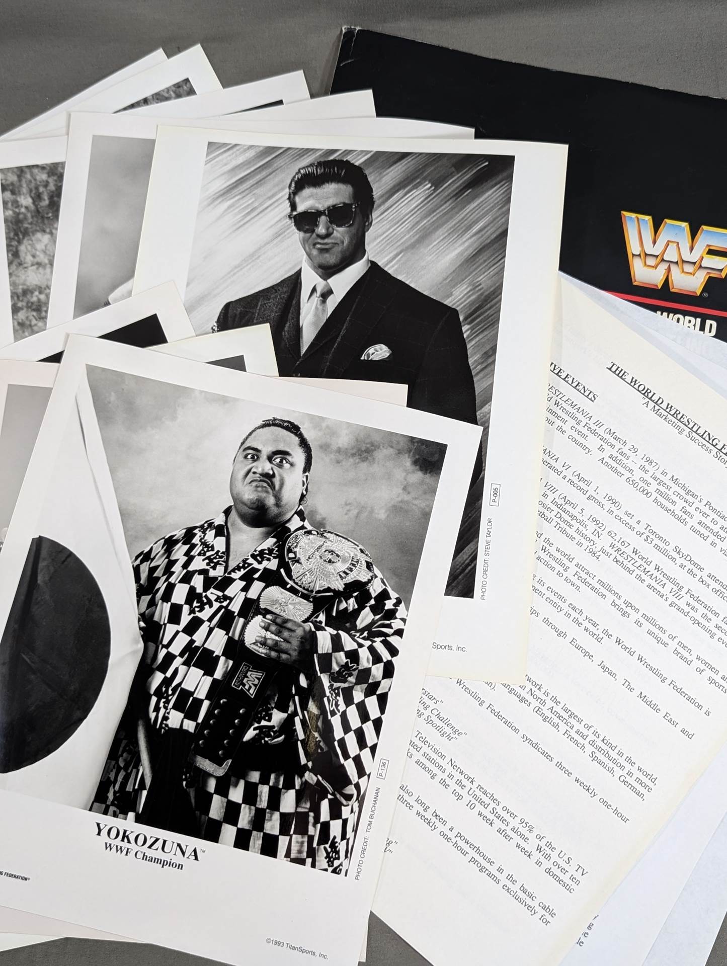 WWF オフィシャル 白黒ポートレートセット (1990年代) – 闘道館