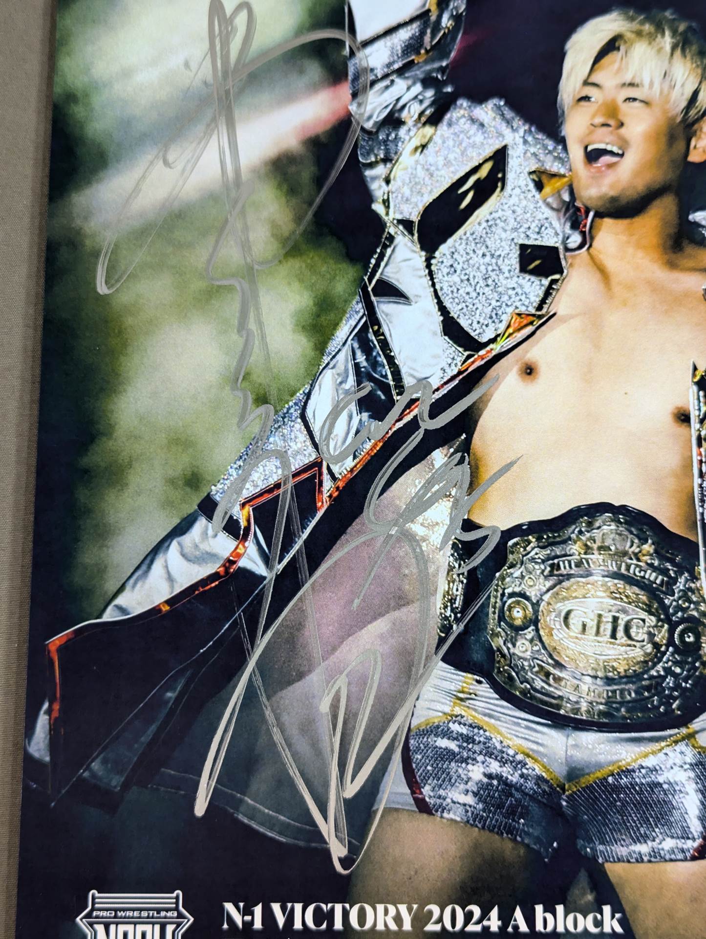 Kaito Kiyomiya hand signed autograph Pro-Photo (A-2)
