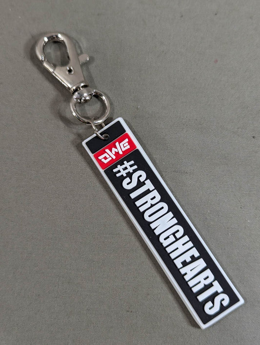 #STRONGHEARTS ラバーキーホルダー