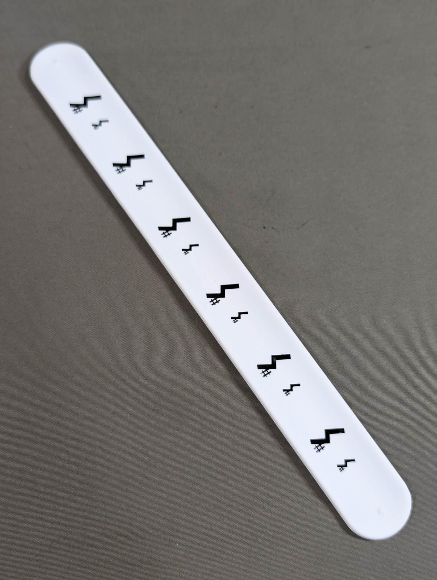 #STRONGHEARTS Wristband (White)
