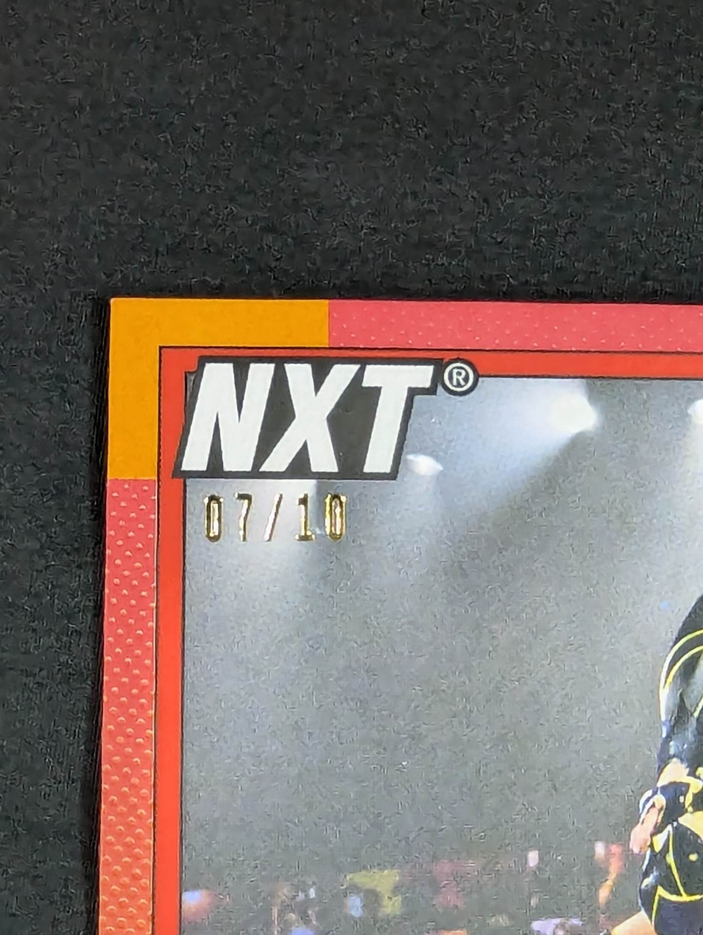 2021 NXT topps 紫雷イオ 公式サインカード