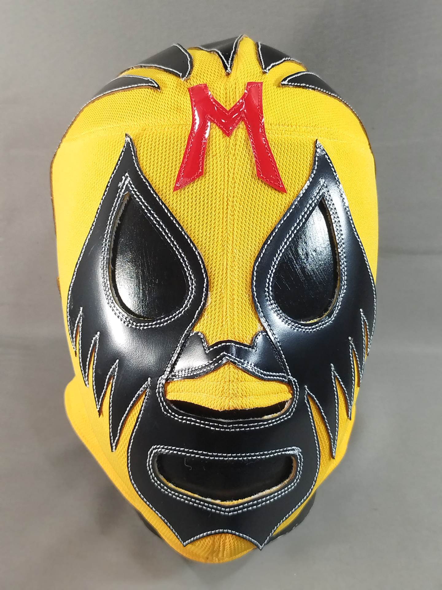Mil Mascaras