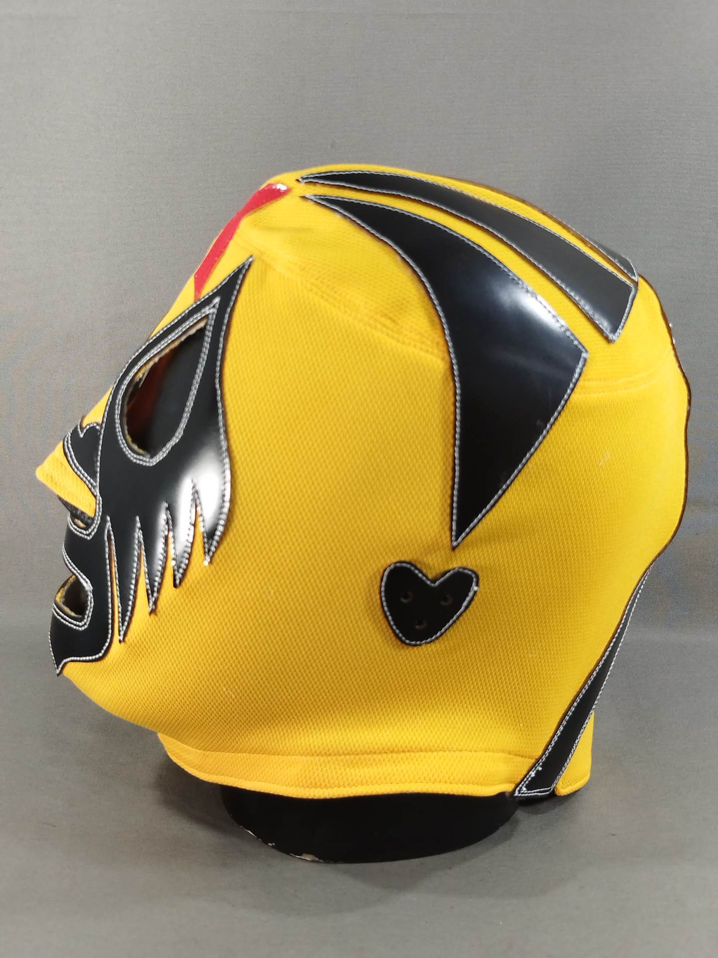 Mil Mascaras