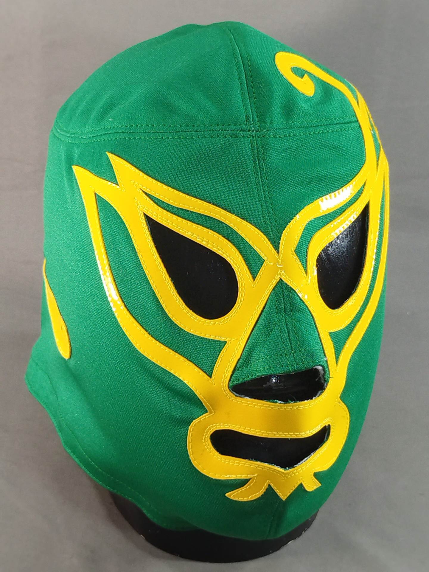 Mil Mascaras