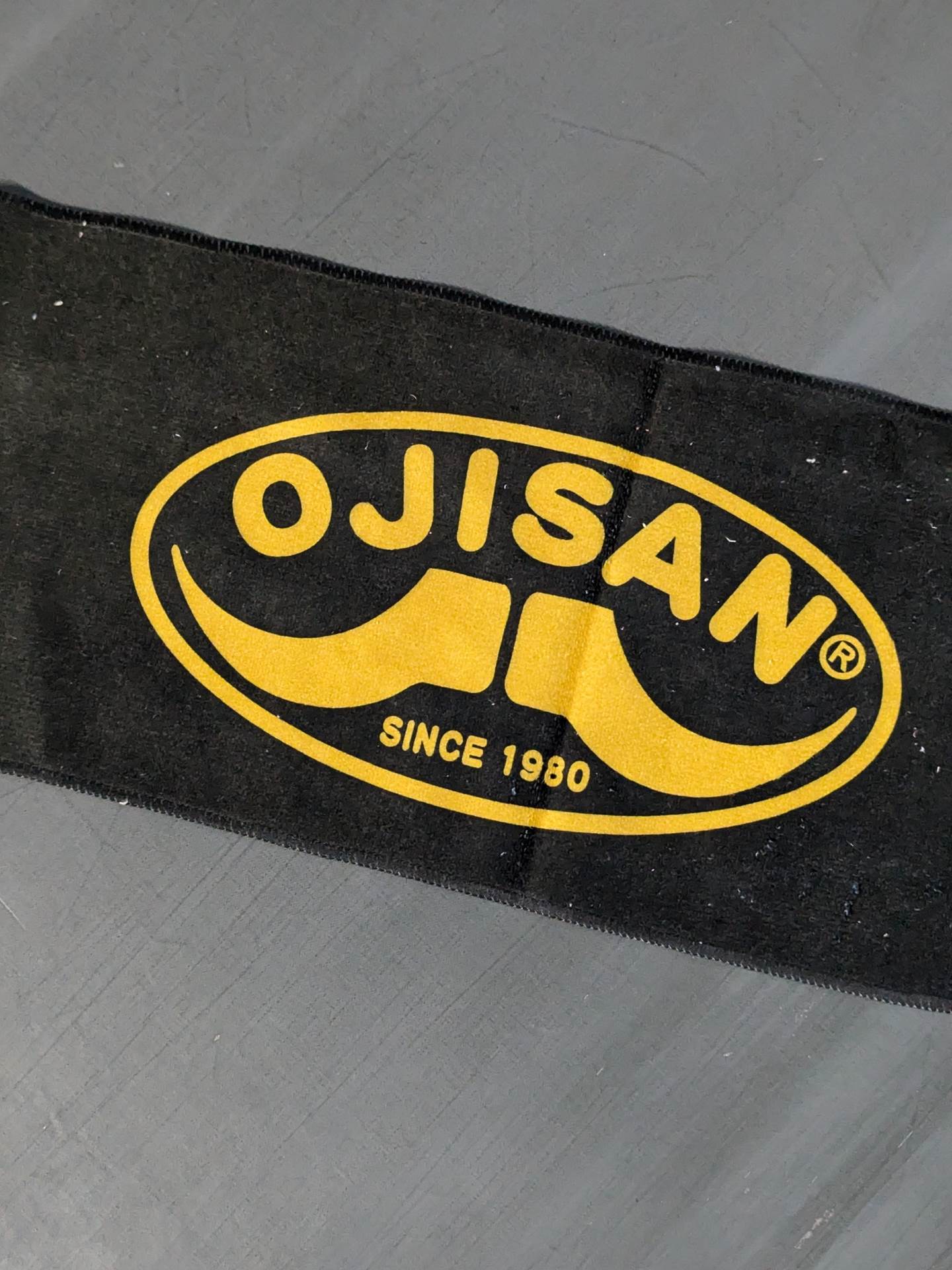 ★OJISAN SPORTS製★ スーパー・ストロング・マシン マフラータオル