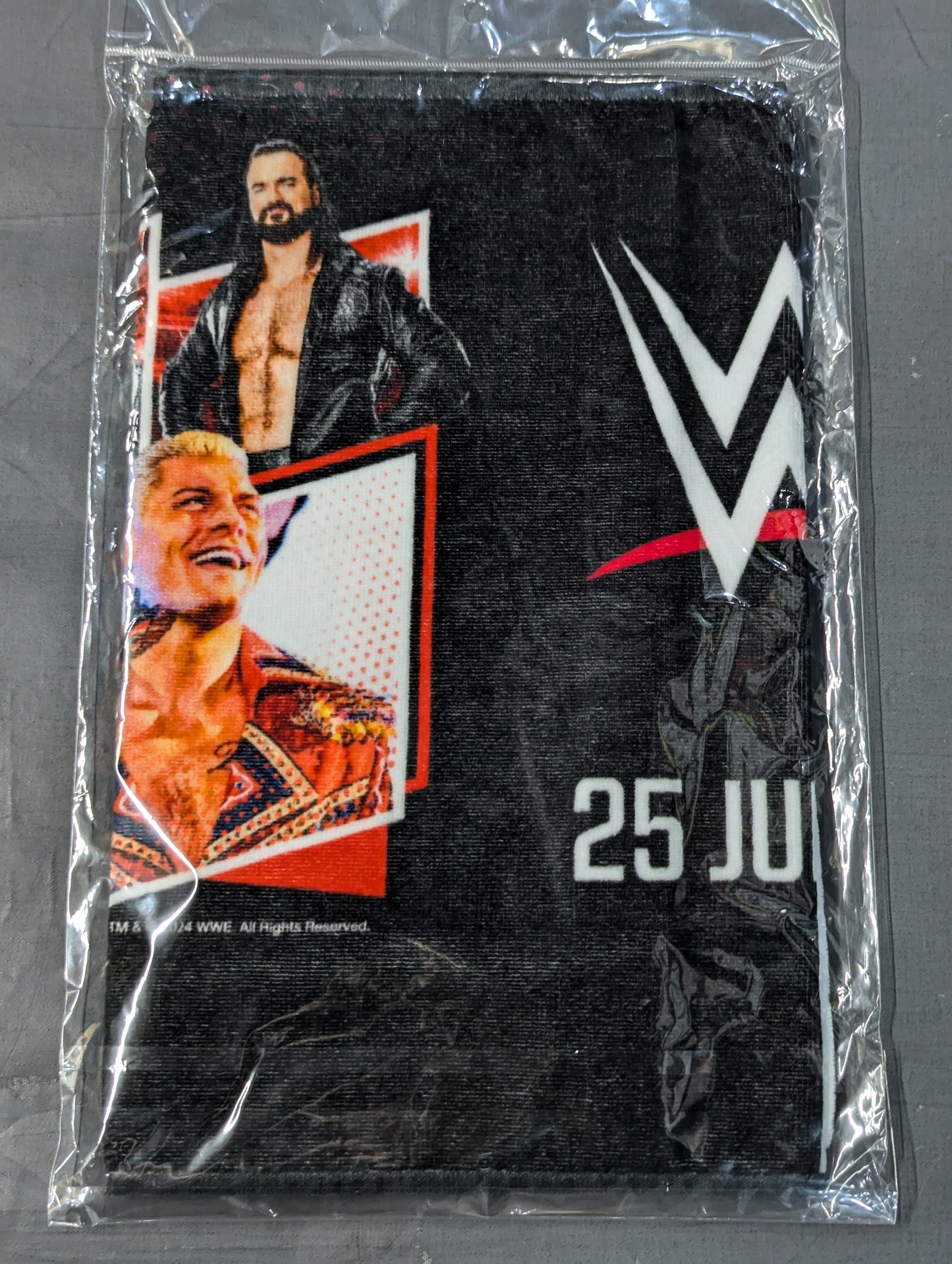 WWE SUMMER TOUR 2024 日本公演 フェイスタオル(B)