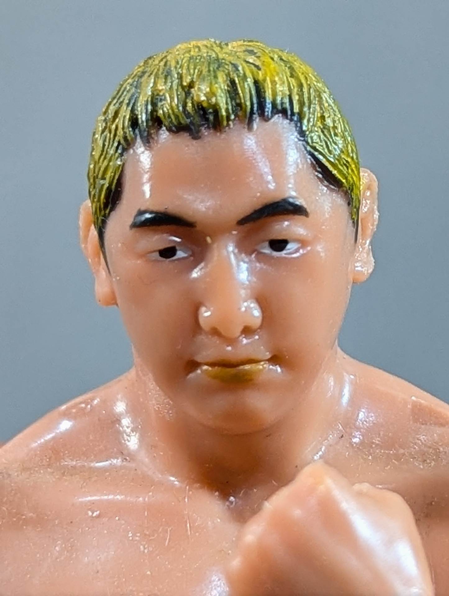 Shinjiro Otani (blonde)