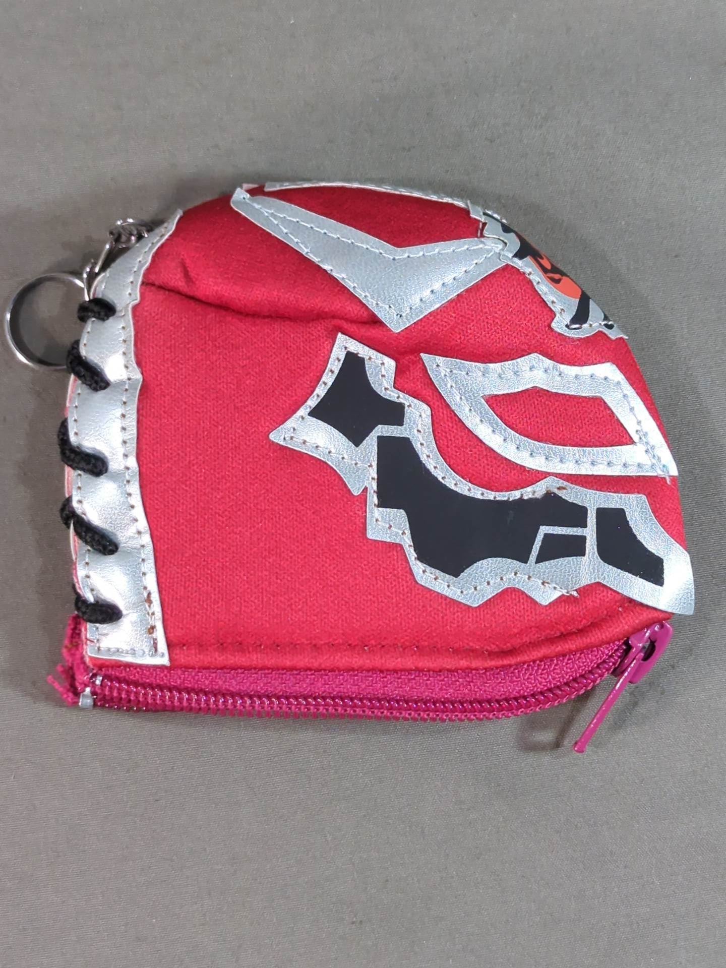 BUSHI Mask coin purse and key chain (red×silver)