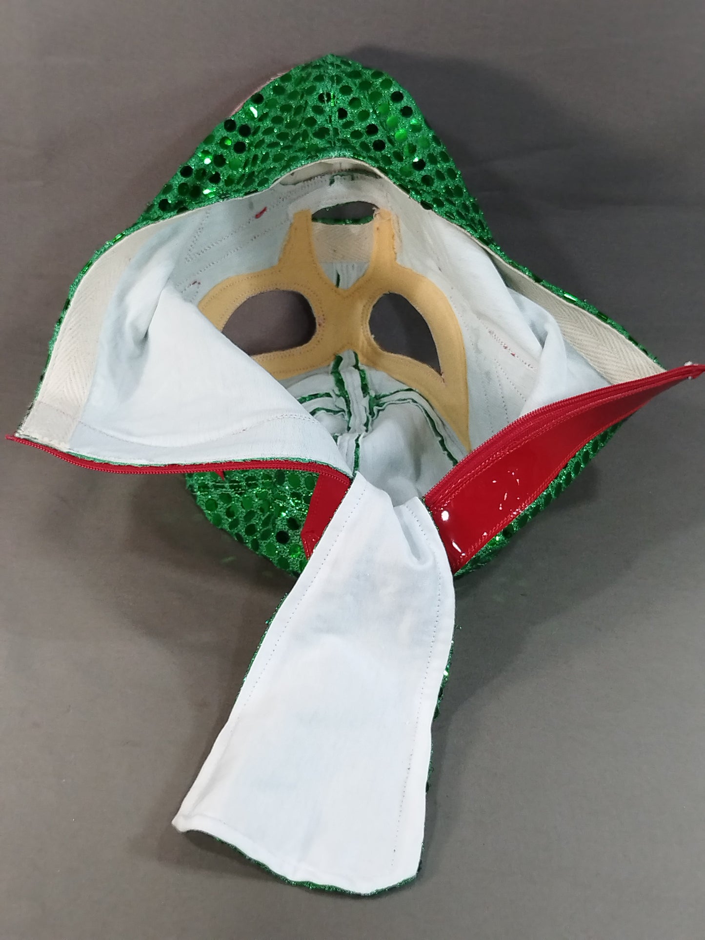 Mil Mascaras