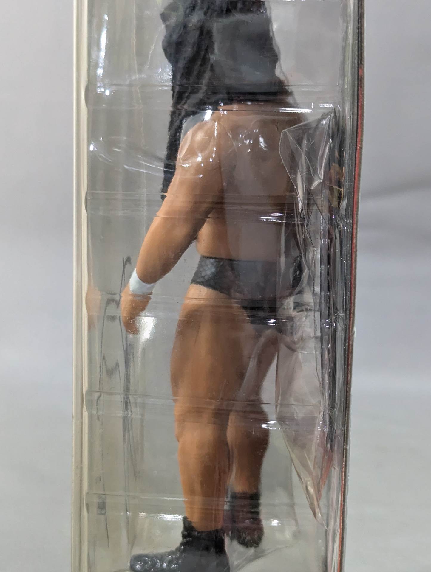 【hand signed autograph】 Minoru Suzuki (black shoes, black towel)