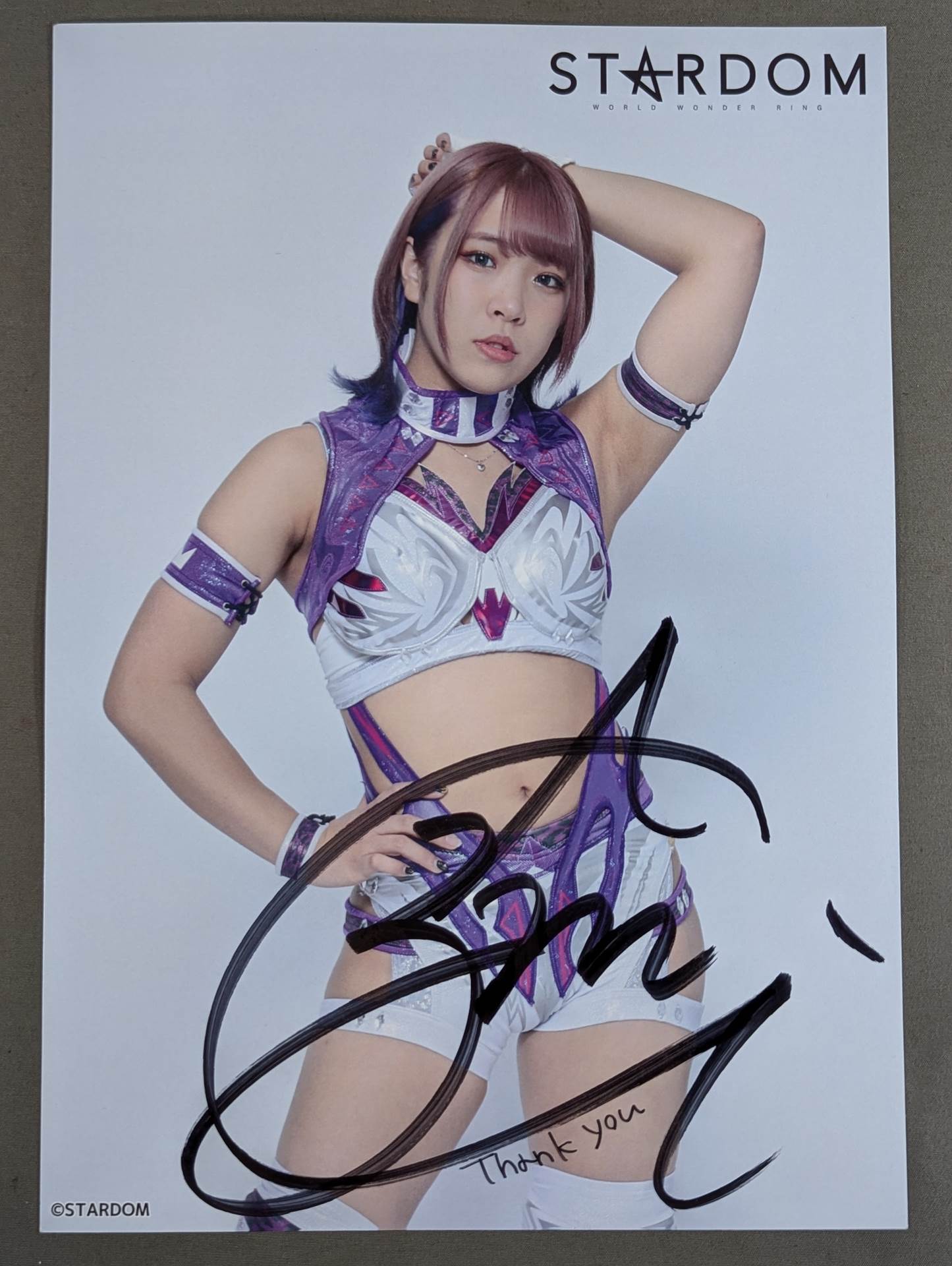 AZM 直筆サイン入り スターダムポートレート(O-7) – 闘道館