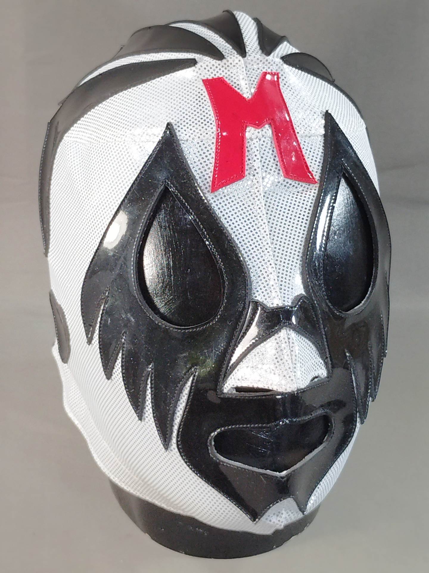 Mil Mascaras
