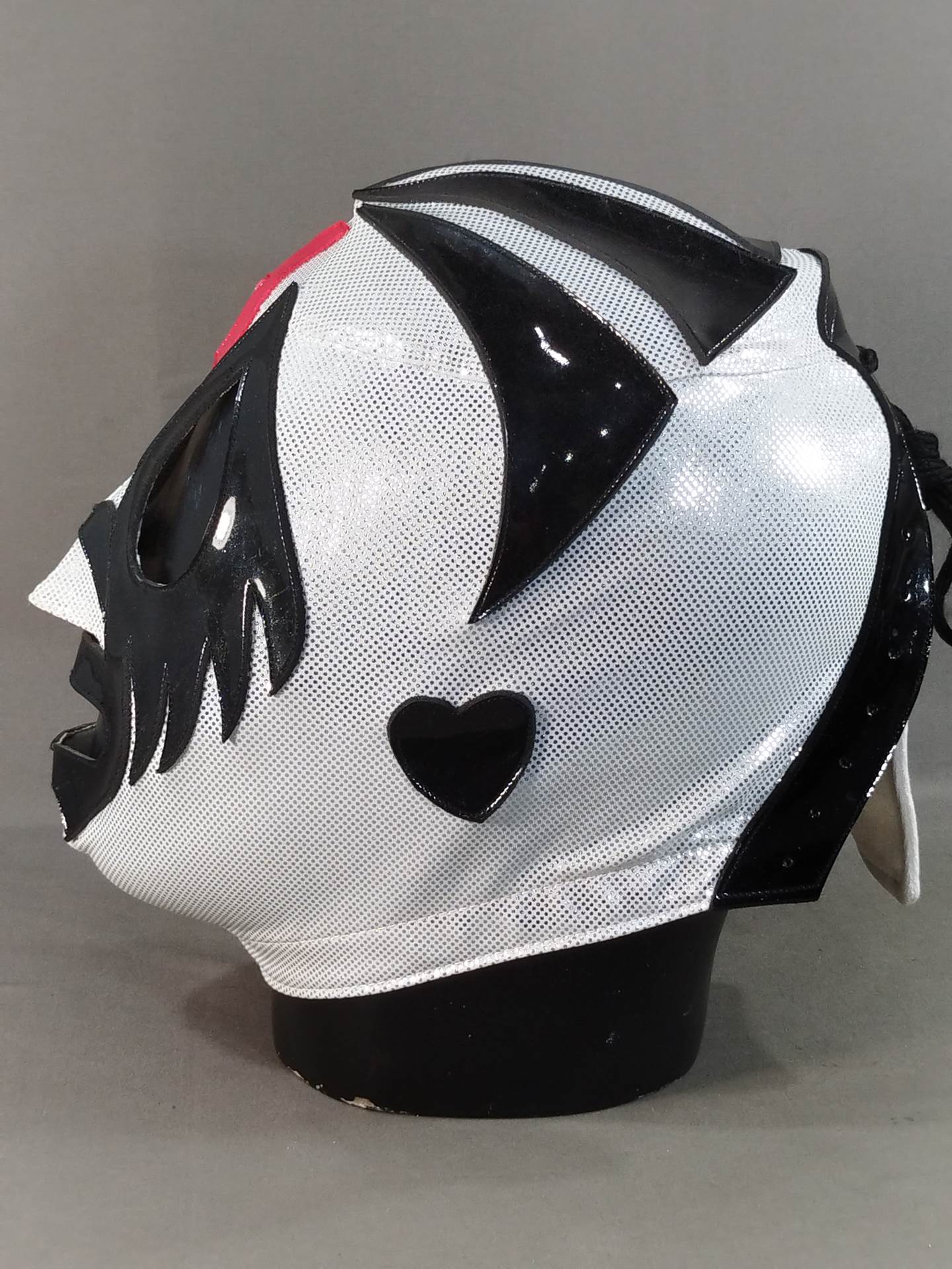 Mil Mascaras