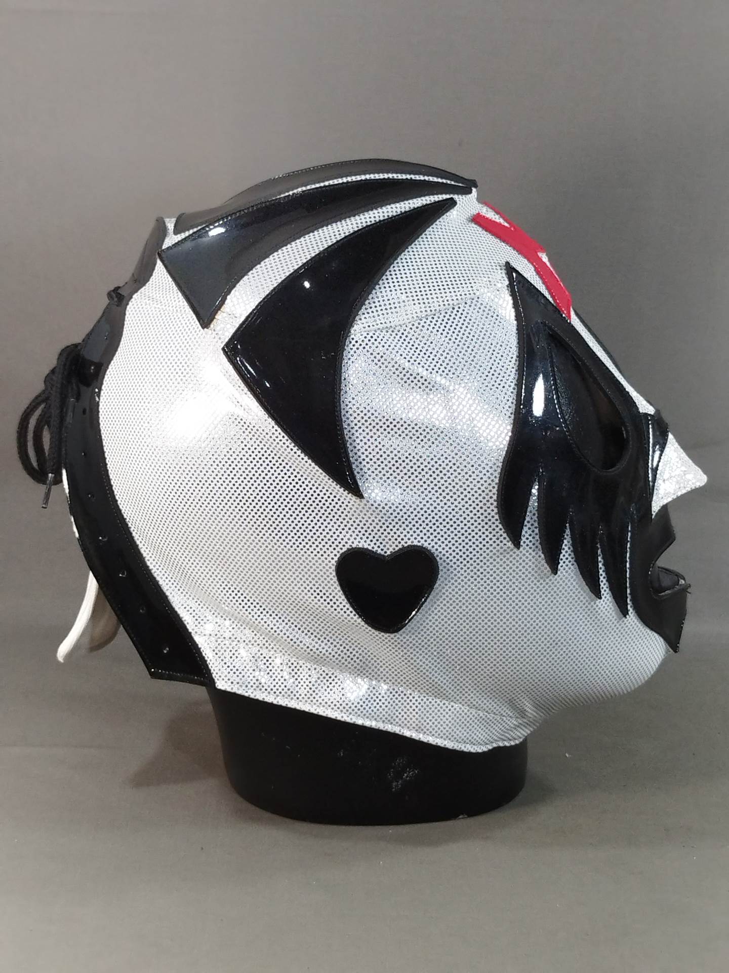 Mil Mascaras