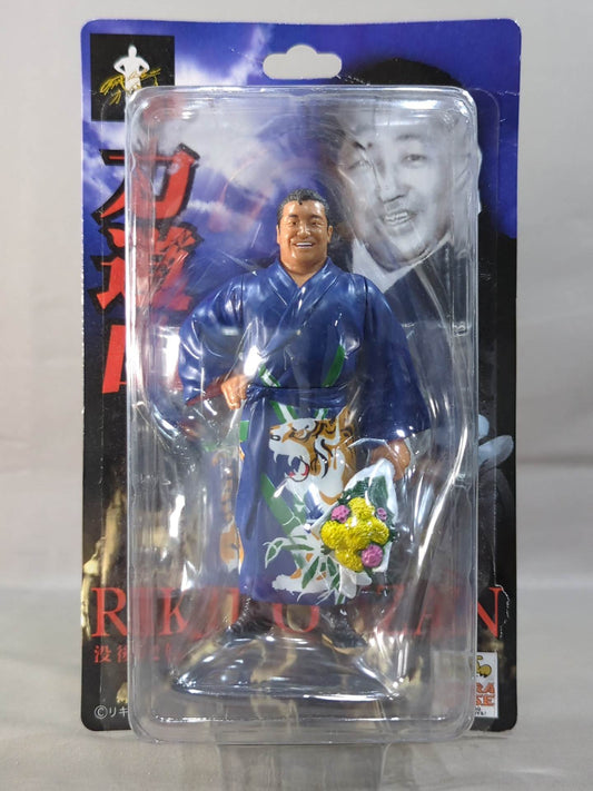 Rikidozan  (blue gown and bouquet)