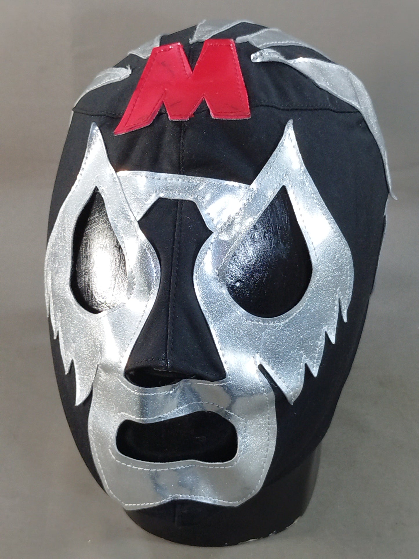 Mil Mascaras
