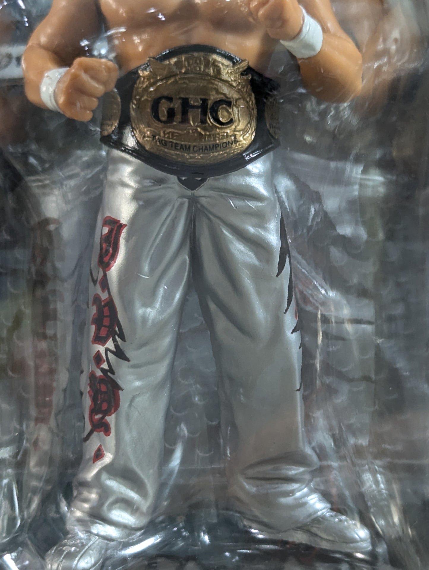 Minoru Suzuki (white) & Naomichi Marufuji (silver)