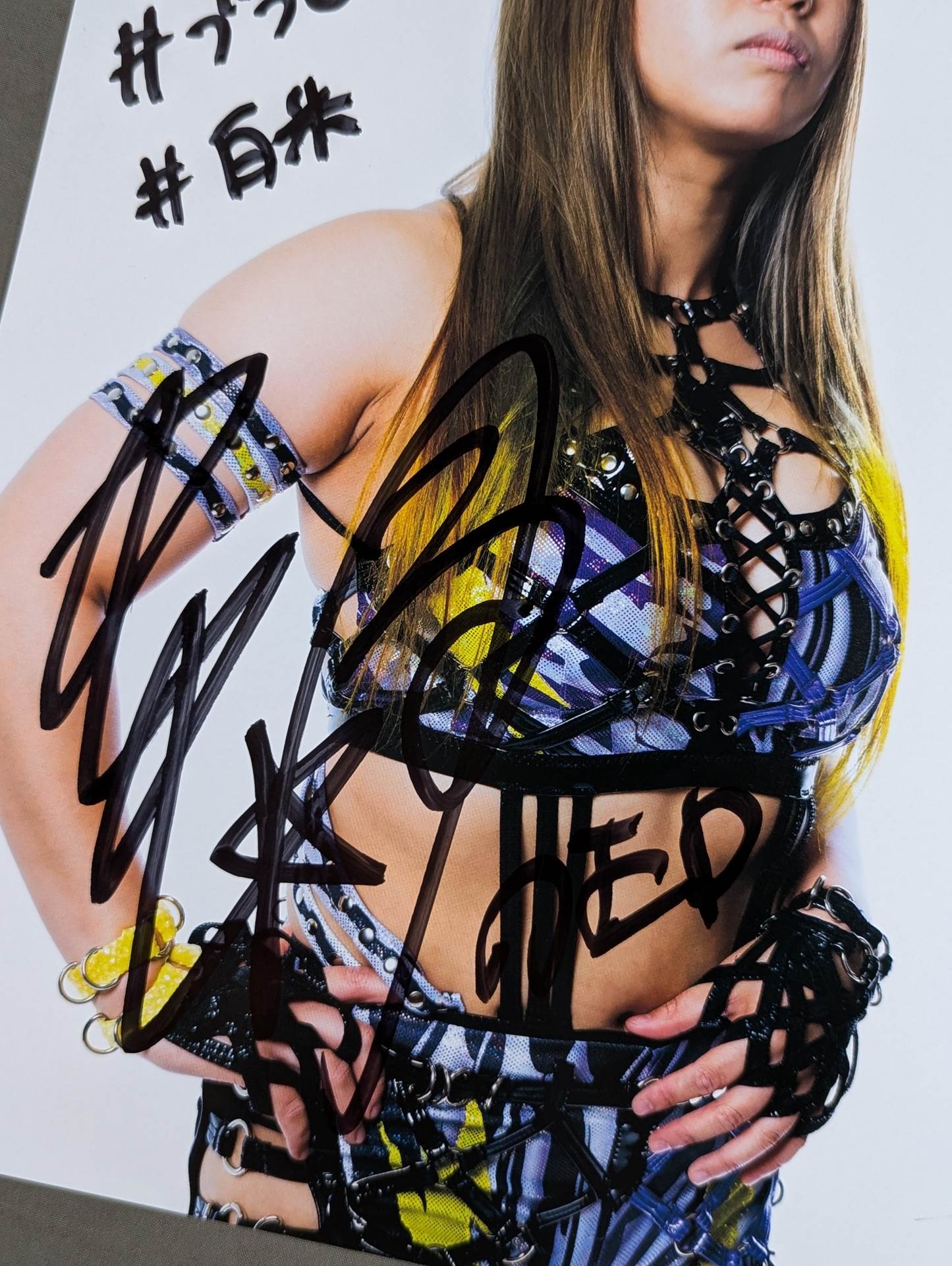 渡辺桃 直筆サイン入り スターダムポートレート(I-8)
