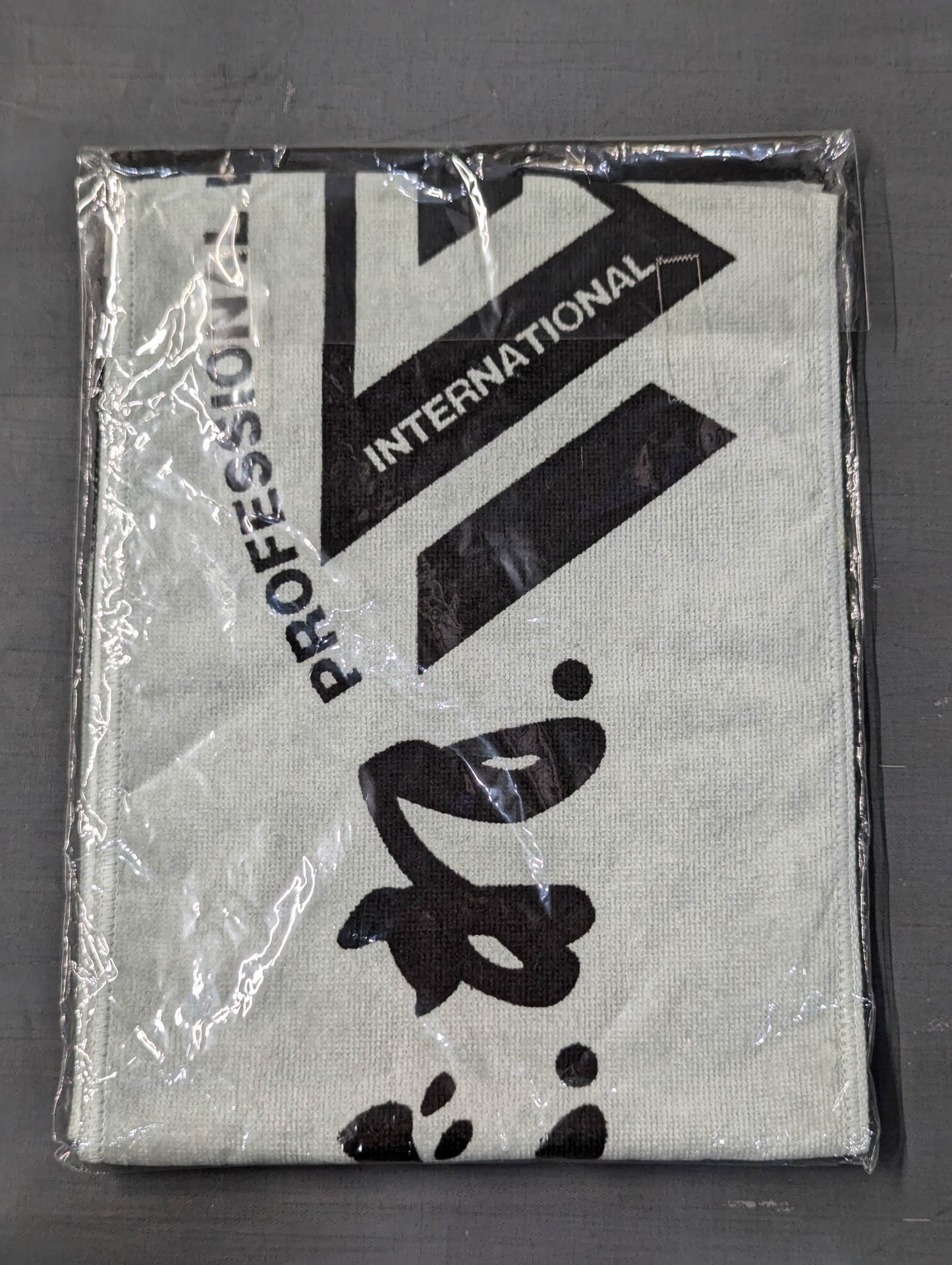 Stray IGF International Towel (Grey)